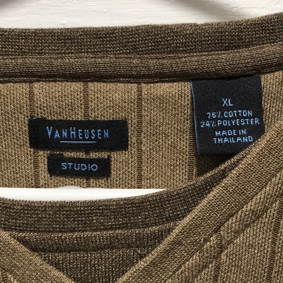 Van Heusen Studio sweater SIZE XL - Picture 2 of 3